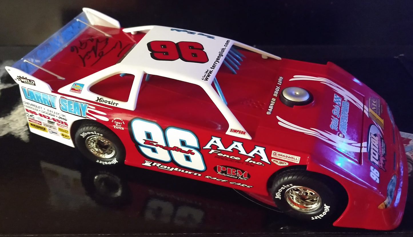 Terry English 2005 ADC Dirt Late Model 1/24 Diecast Autographed