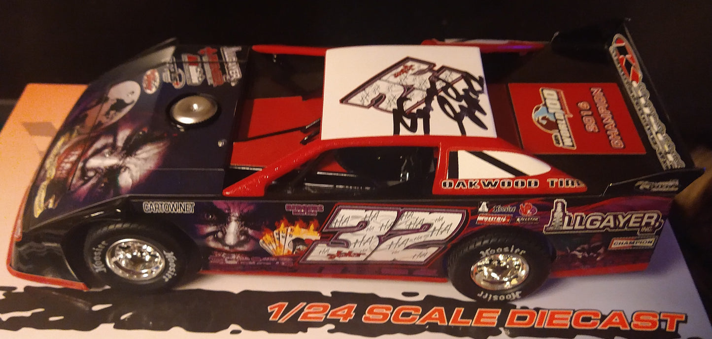 Bobby Pierce 2016 ADC Joker Late Model Dirt 1/24 Autographed Diecast